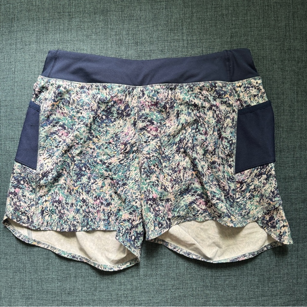 Athleta Girl Record Breaker 3” Lined Shorts in Astro Print